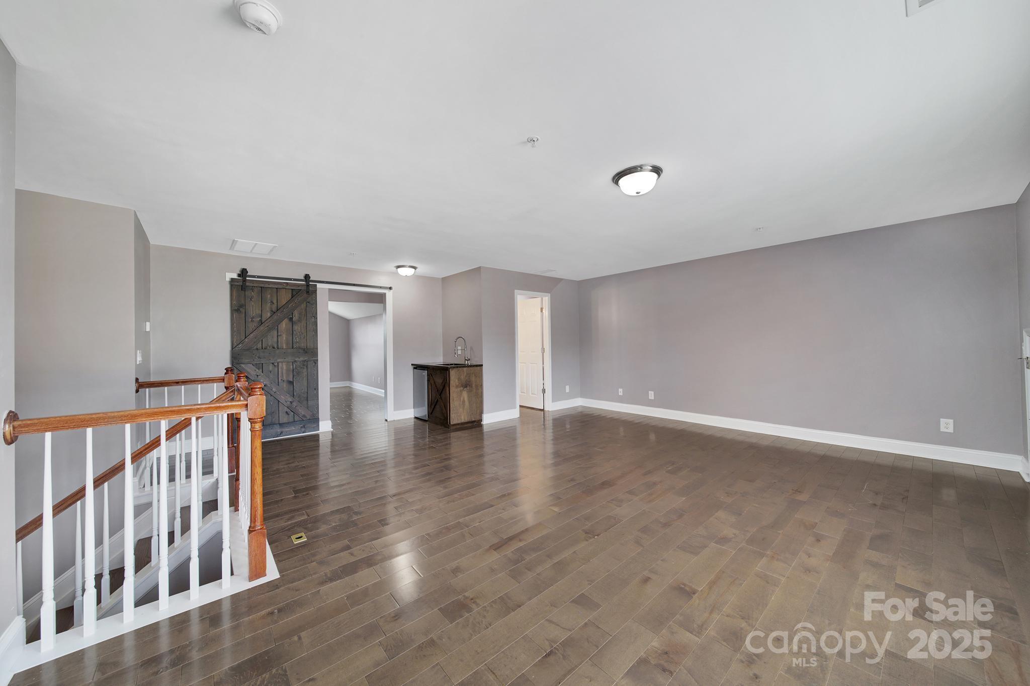 Lake Shore - Residential