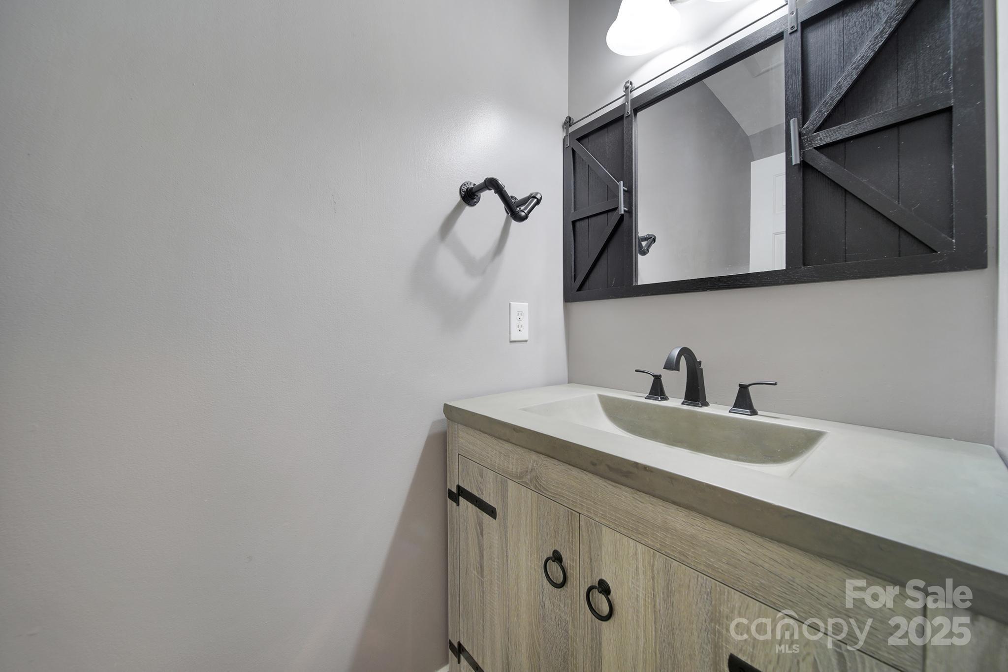 Lake Shore - Residential