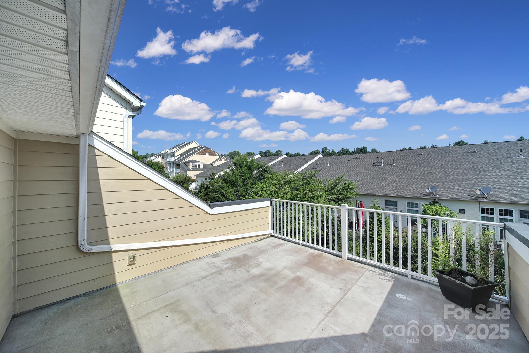 Lake Shore - Residential