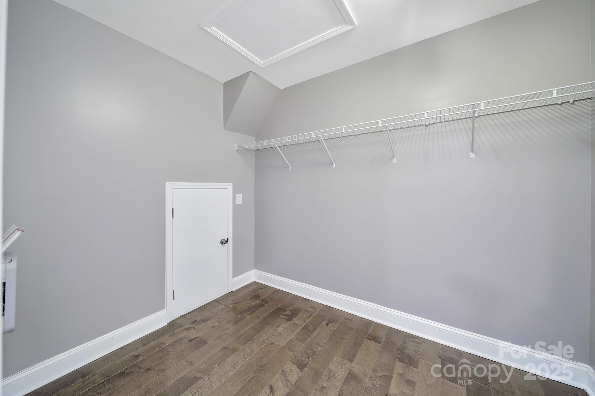 Lake Shore - Residential