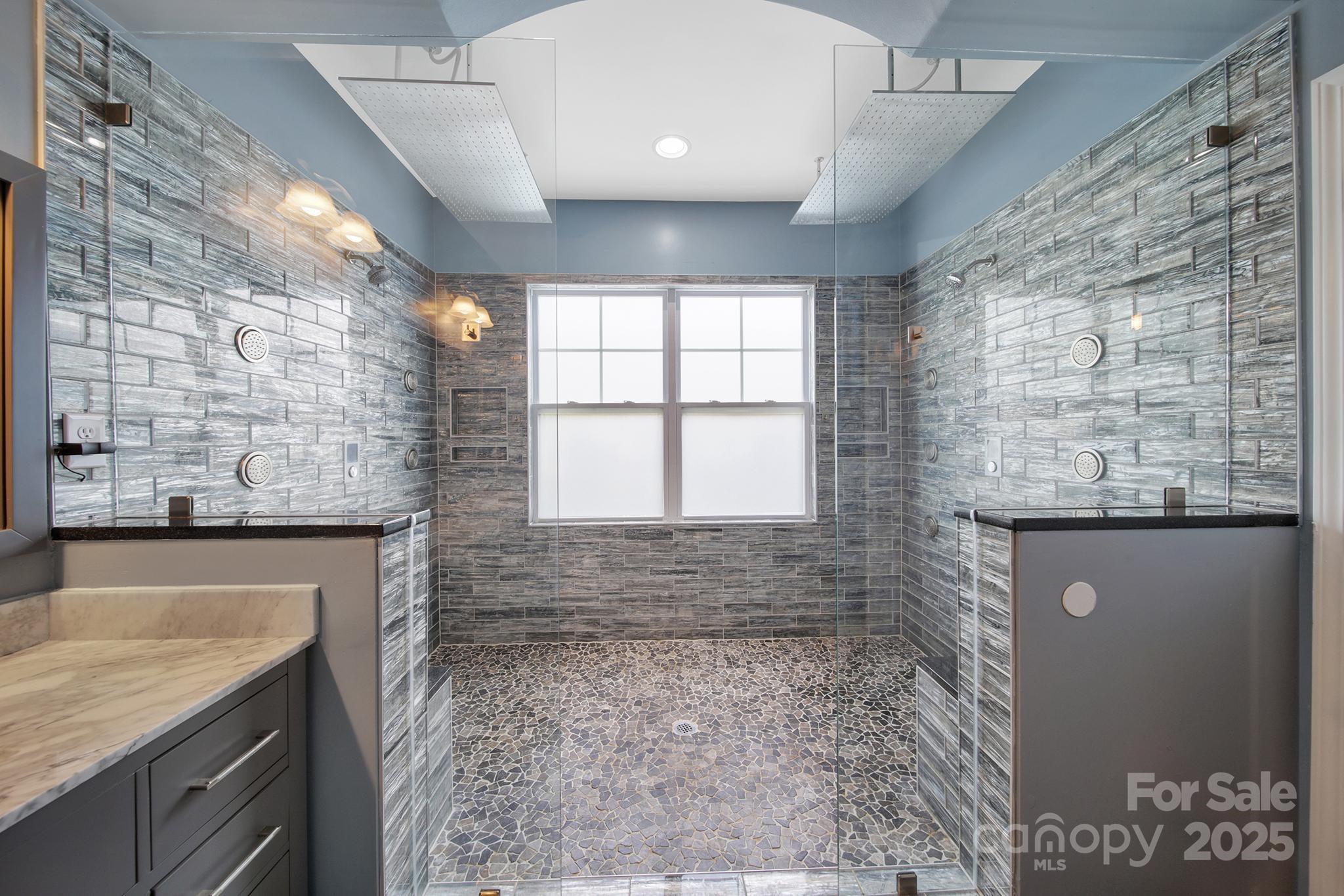 Lake Shore - Residential