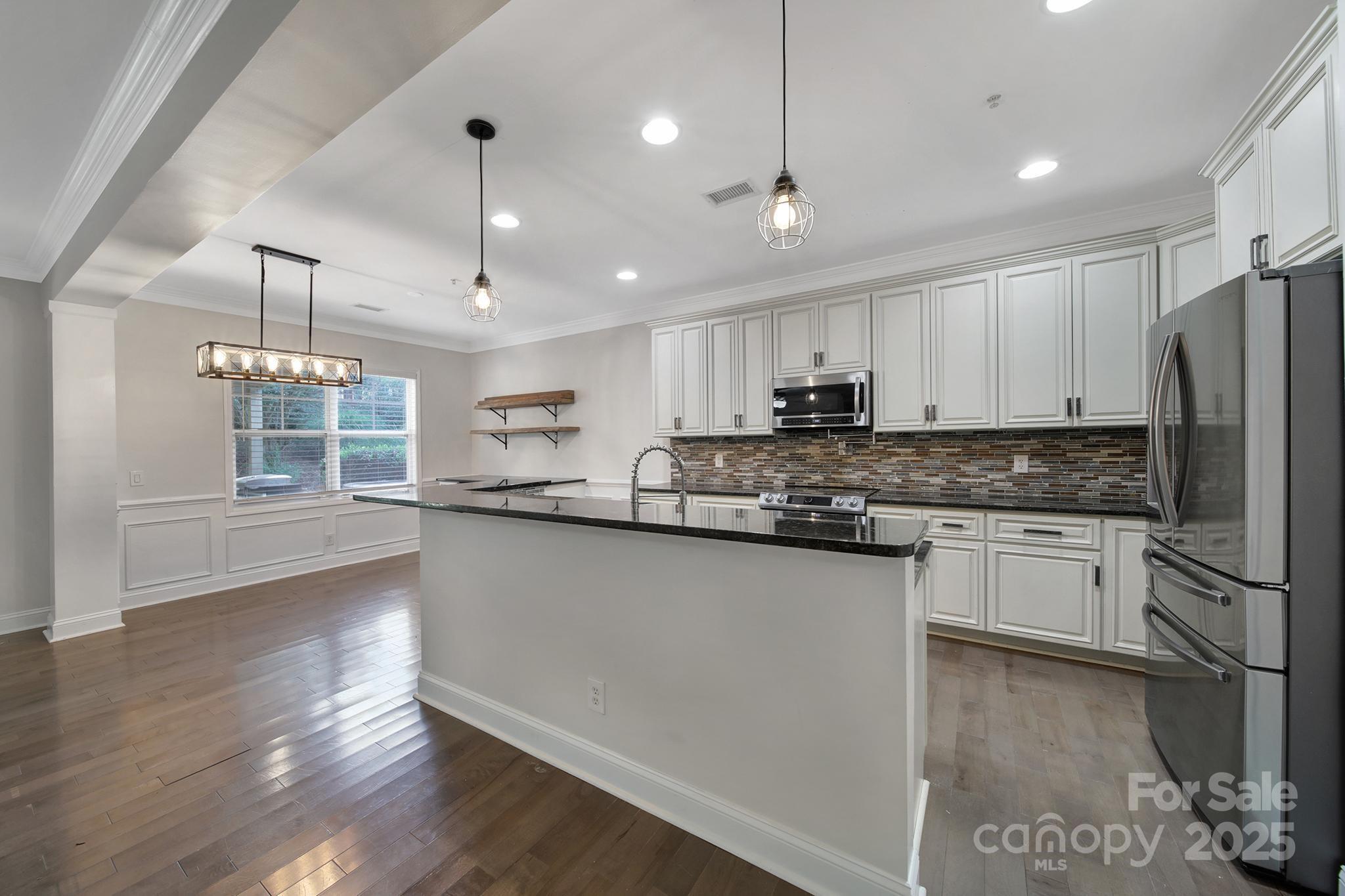 Lake Shore - Residential