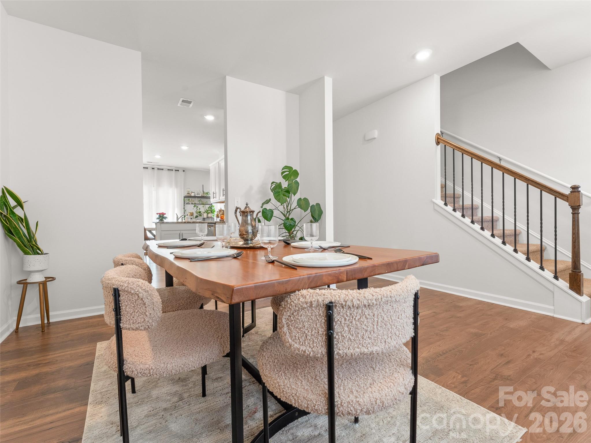 302 woodnettle Lane 18