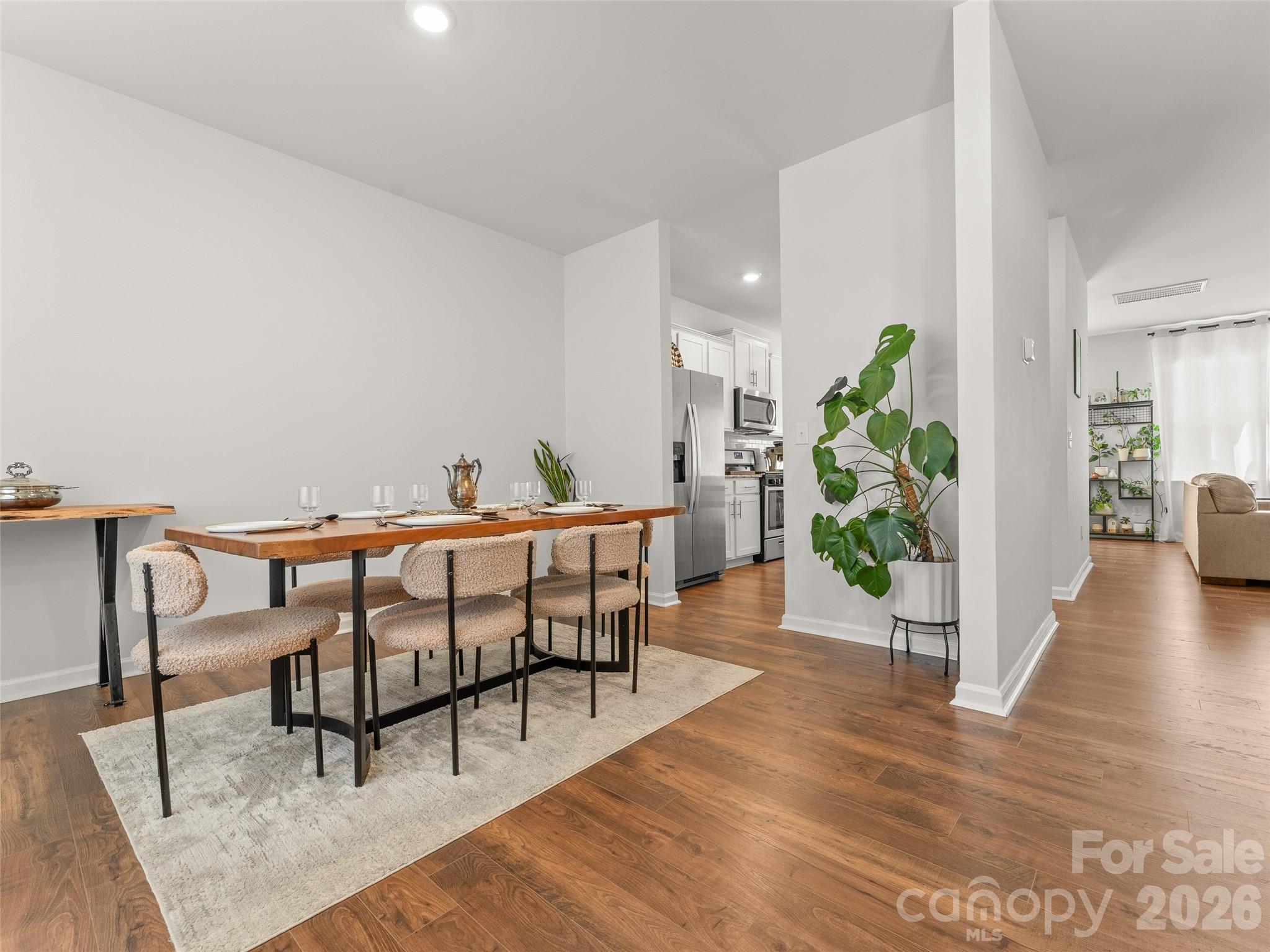 302 woodnettle Lane 18