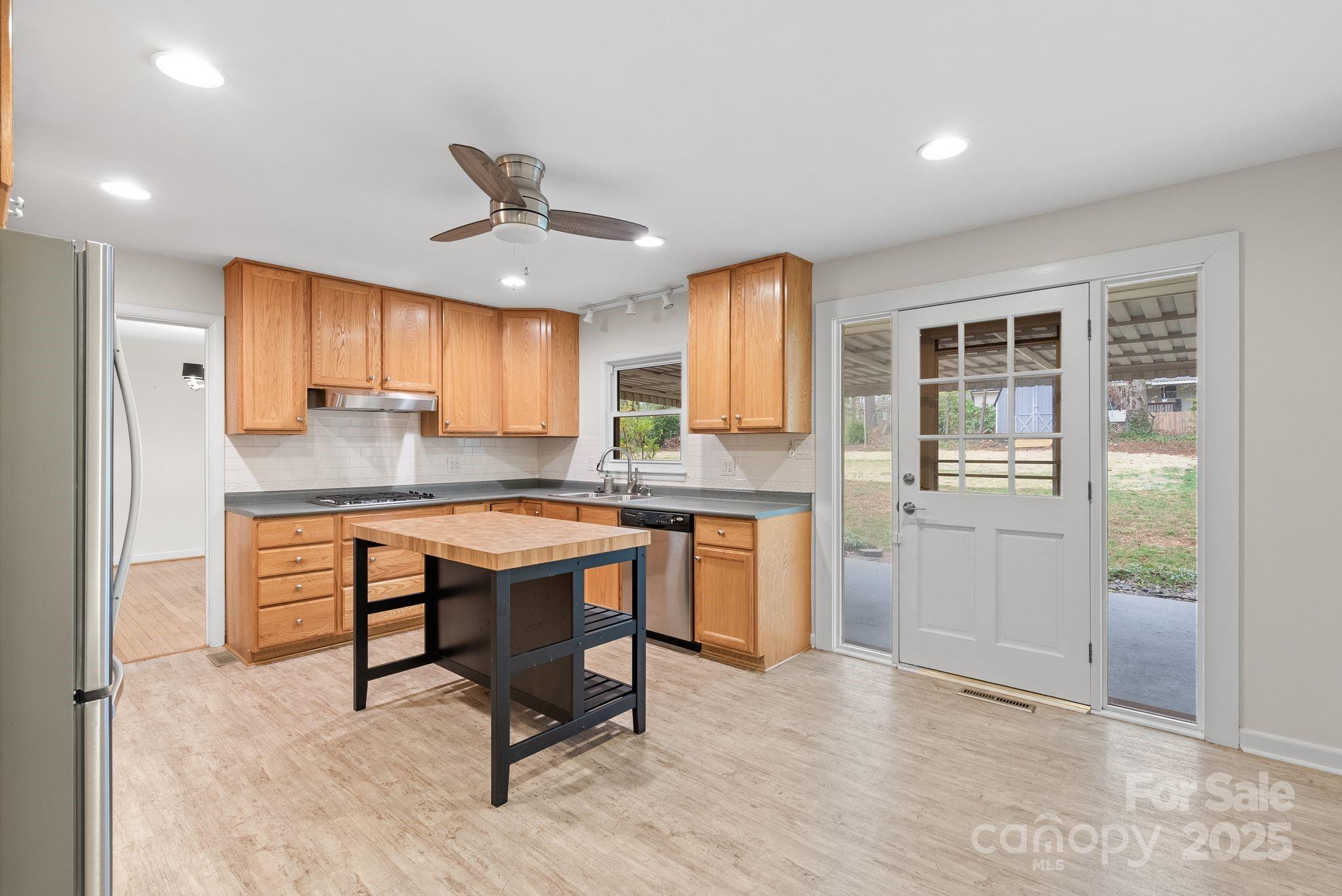 2 Fawn Drive