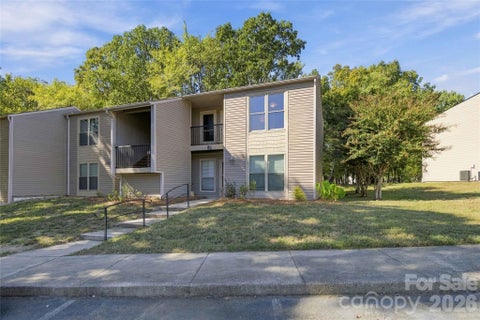 Photo of 11080 Cedar View Road, Charlotte, NC 28226 (MLS # 4436922)
