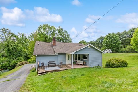 48 Medford Avenue Waynesville NC 28786