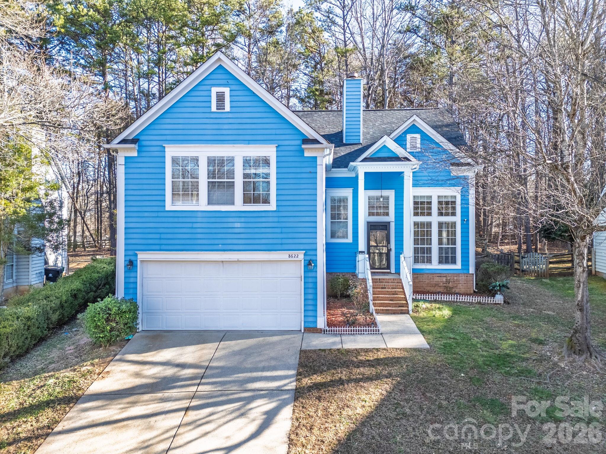 8622 Woodhill Manor Court