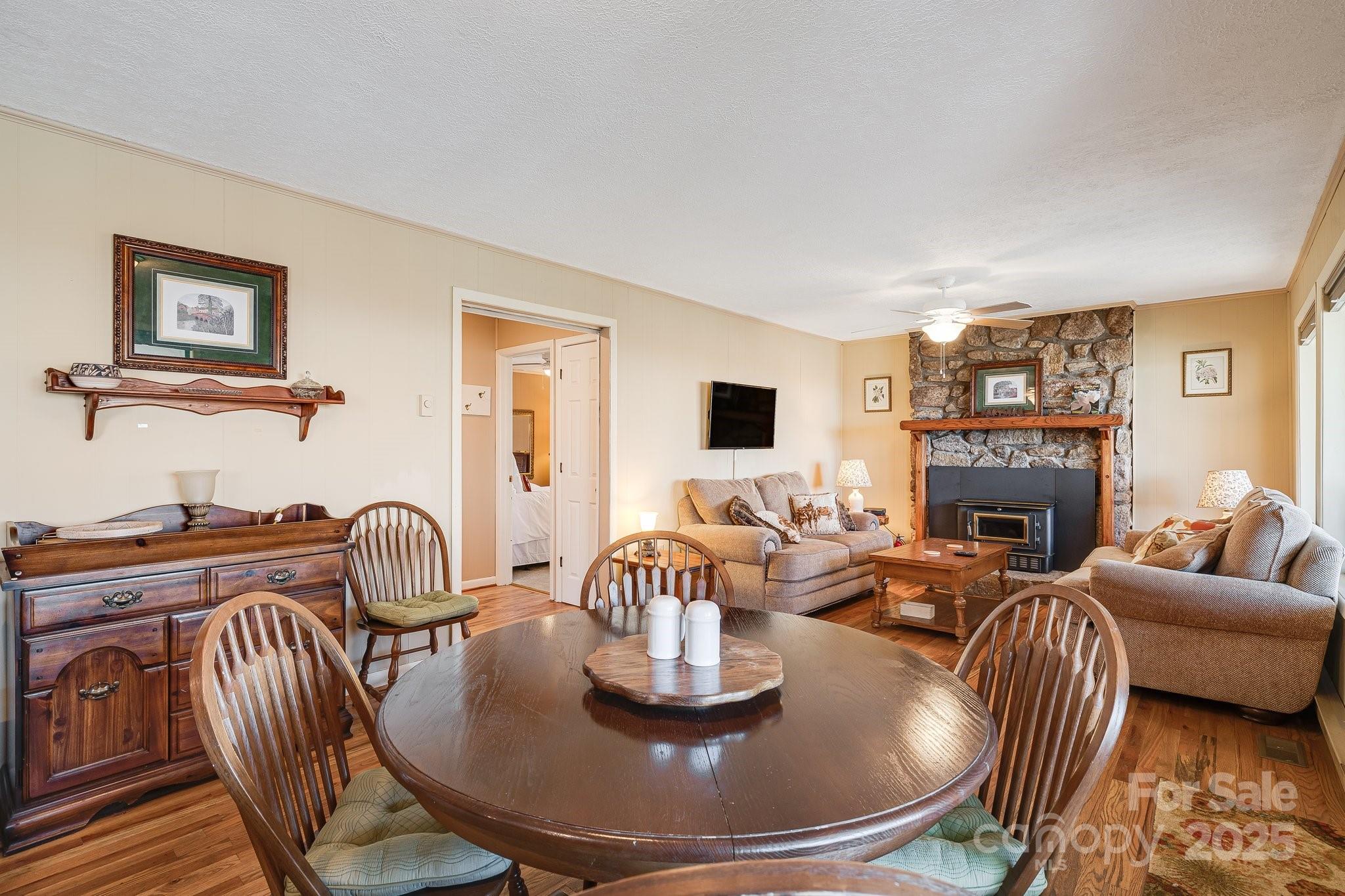 Wolf Laurel - Residential