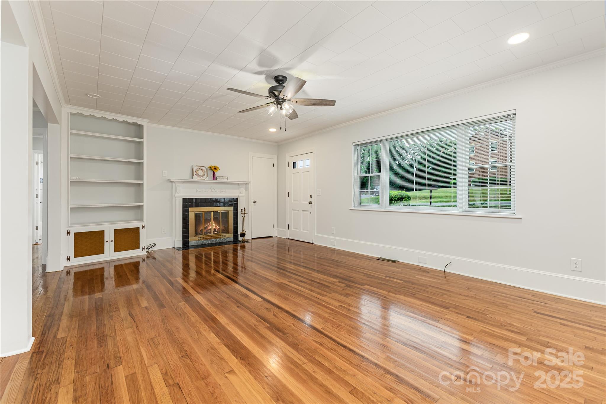 242 White Street NW