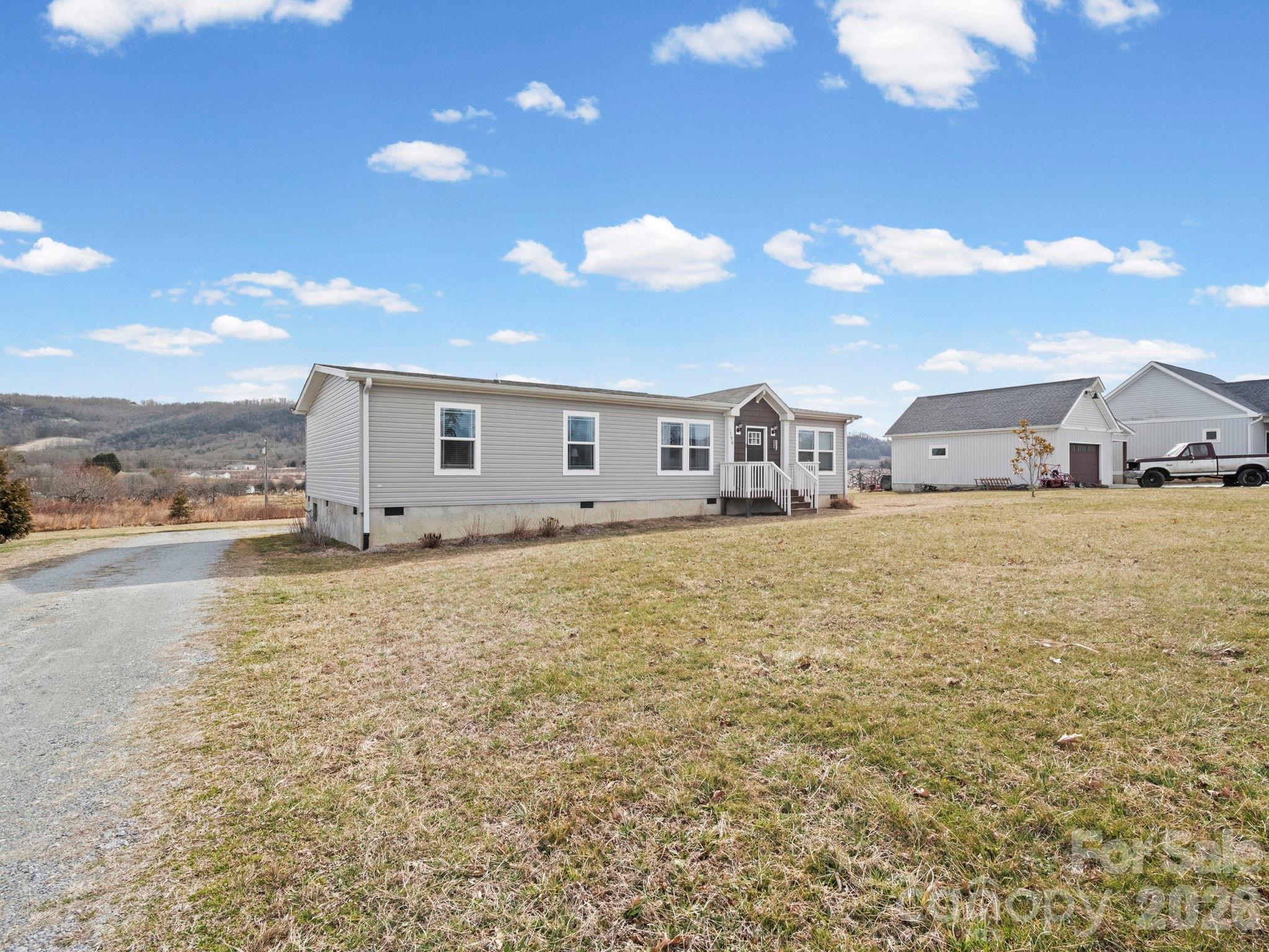 1796 Pilot Mountain Road