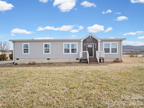 1796 Pilot Mountain Road Hendersonville NC 28792