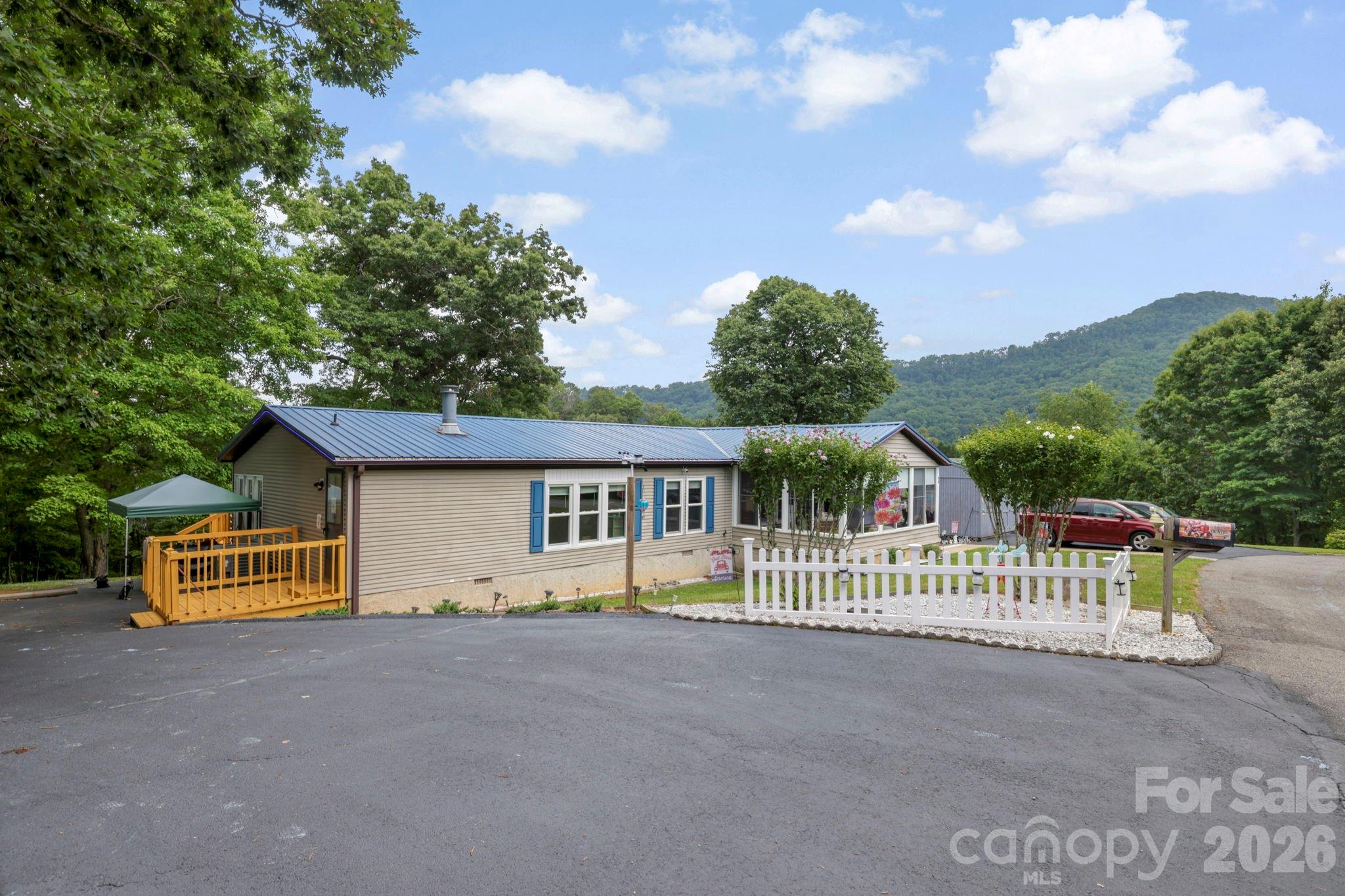 20 Little Austin Lane