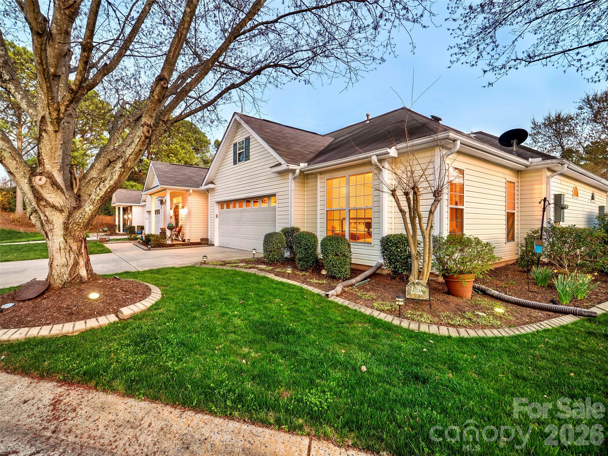 Huntington Ridge - Residential