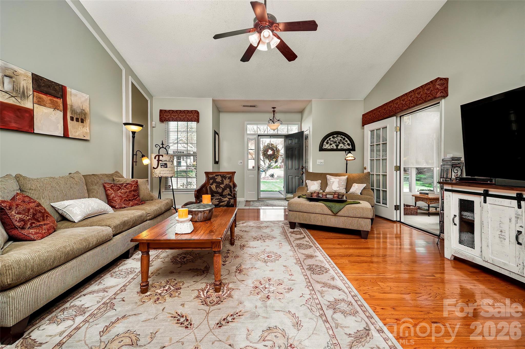 Huntington Ridge - Residential