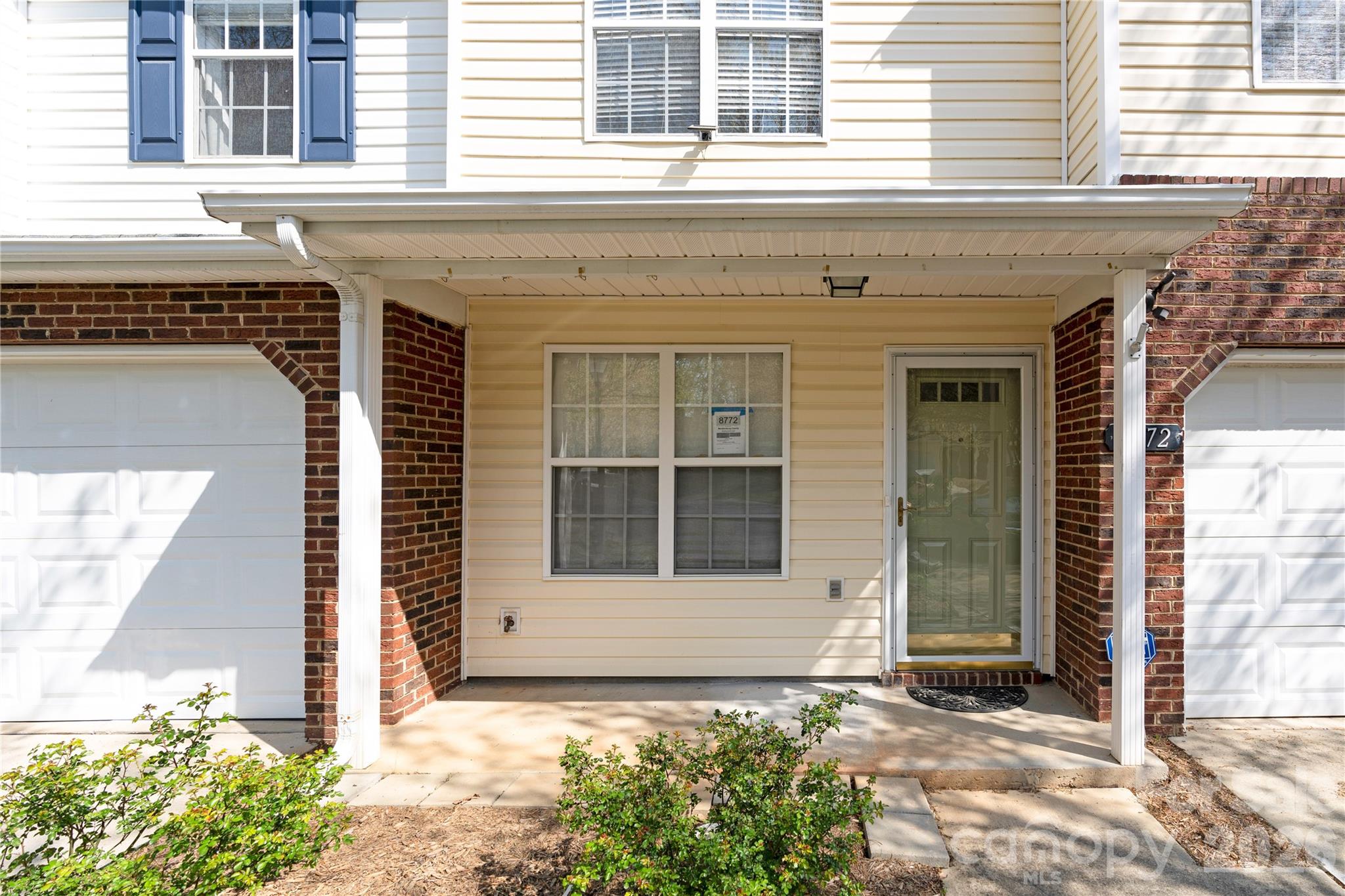 8772 Robinson Forest Drive