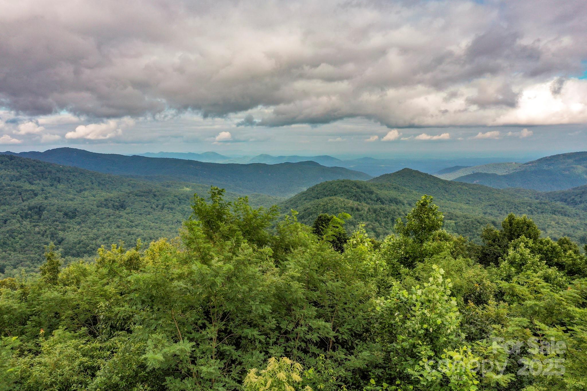9999 High Cliffs Trail