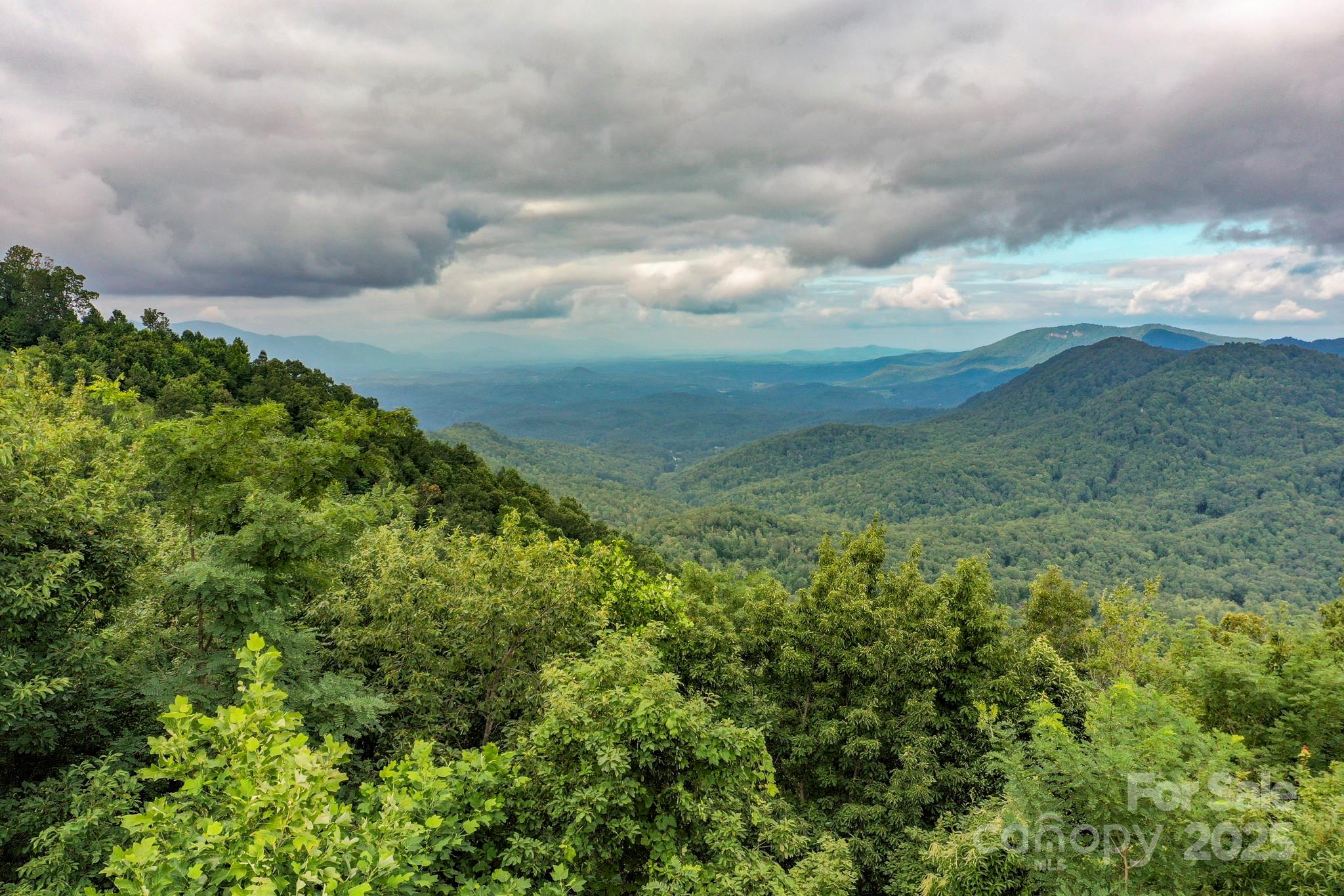 9999 High Cliffs Trail