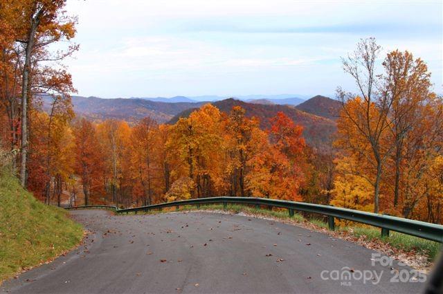 High Cliffs at Round Mountain - Land