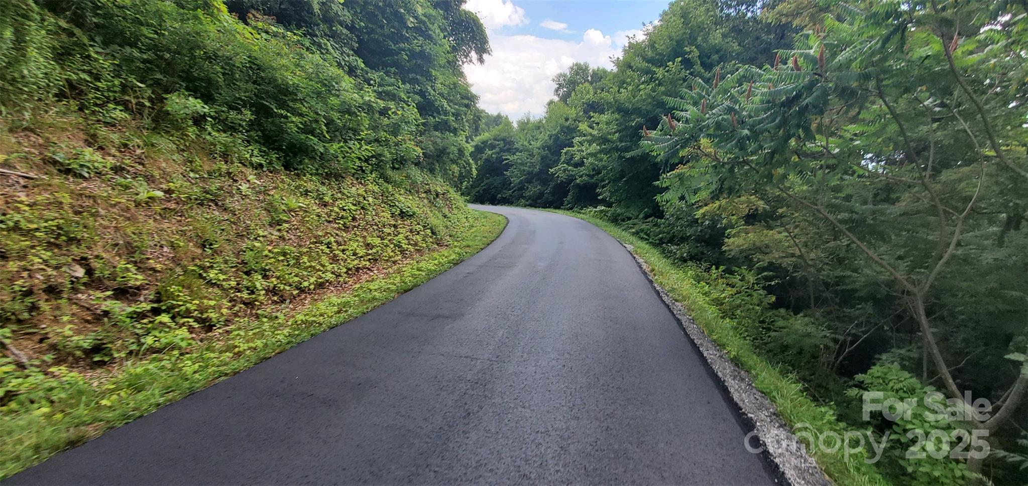 High Cliffs at Round Mountain - Land