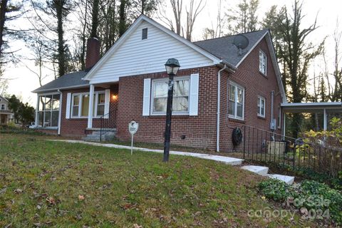 A home in Hendersonville