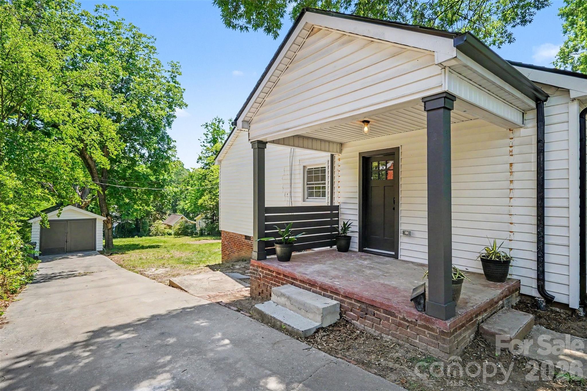 127 Cedar Drive NW