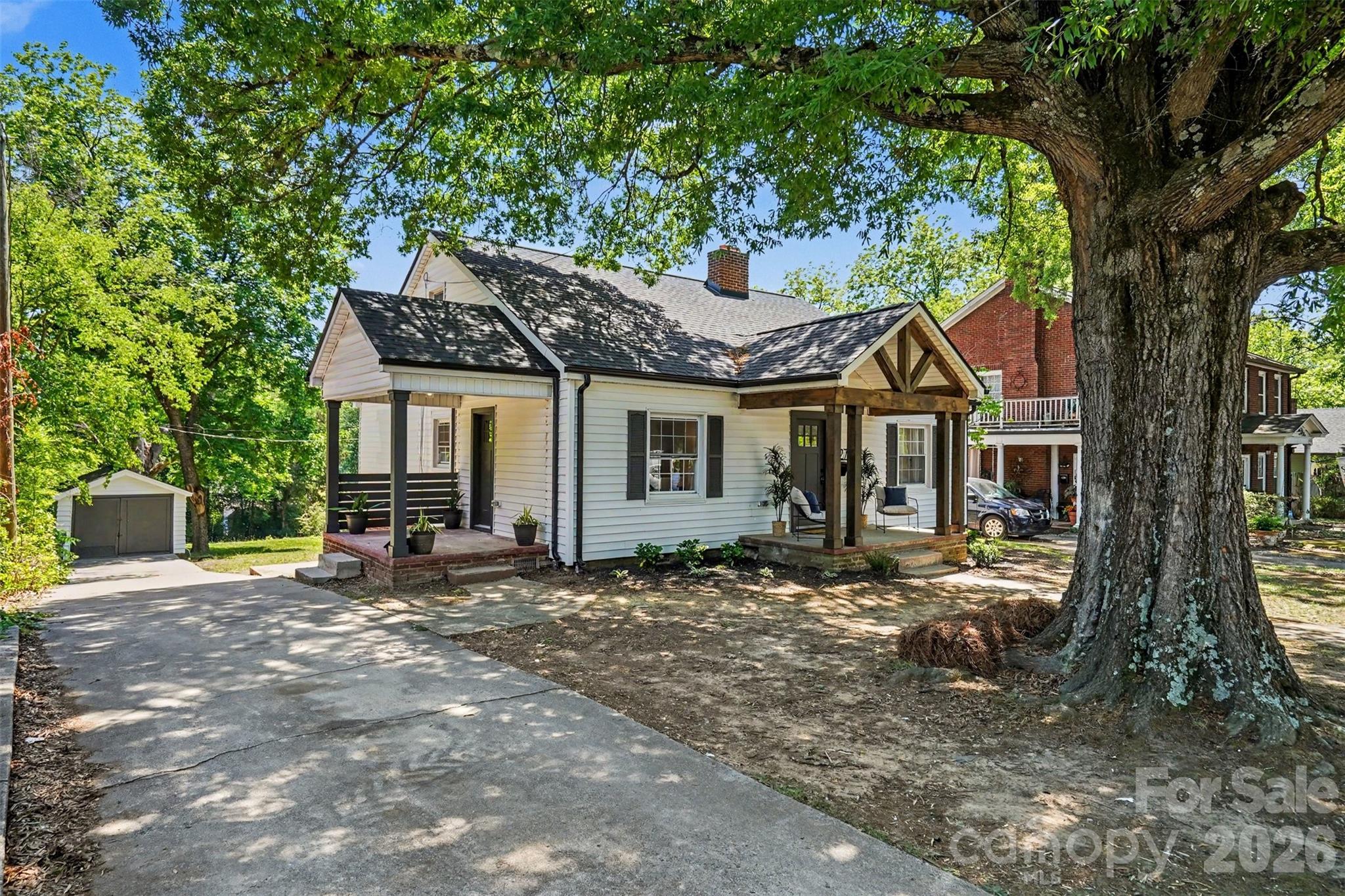 127 Cedar Drive NW