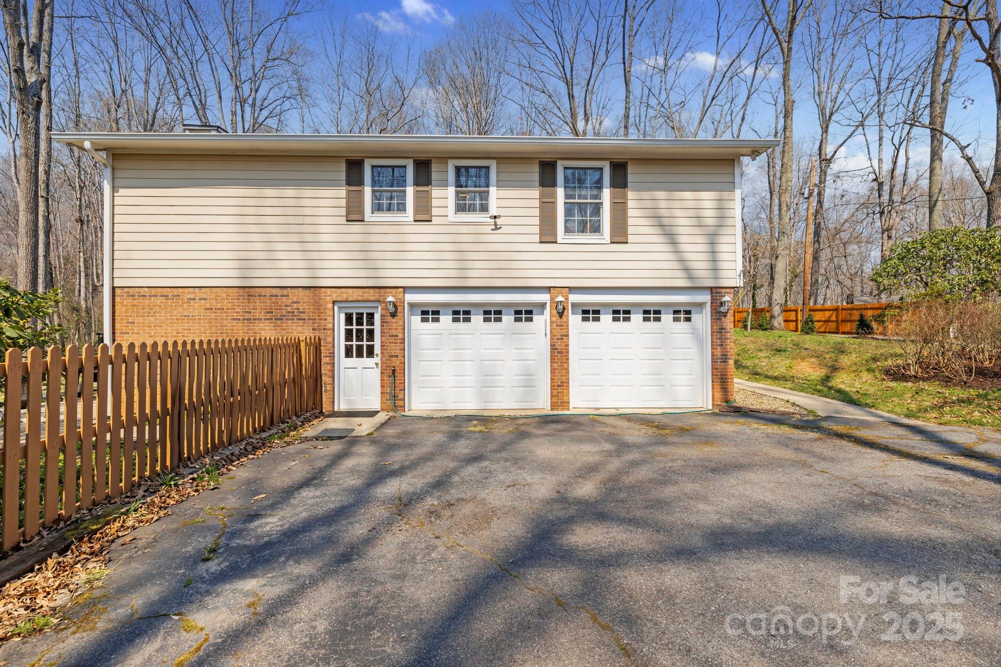 15 Jonway Court