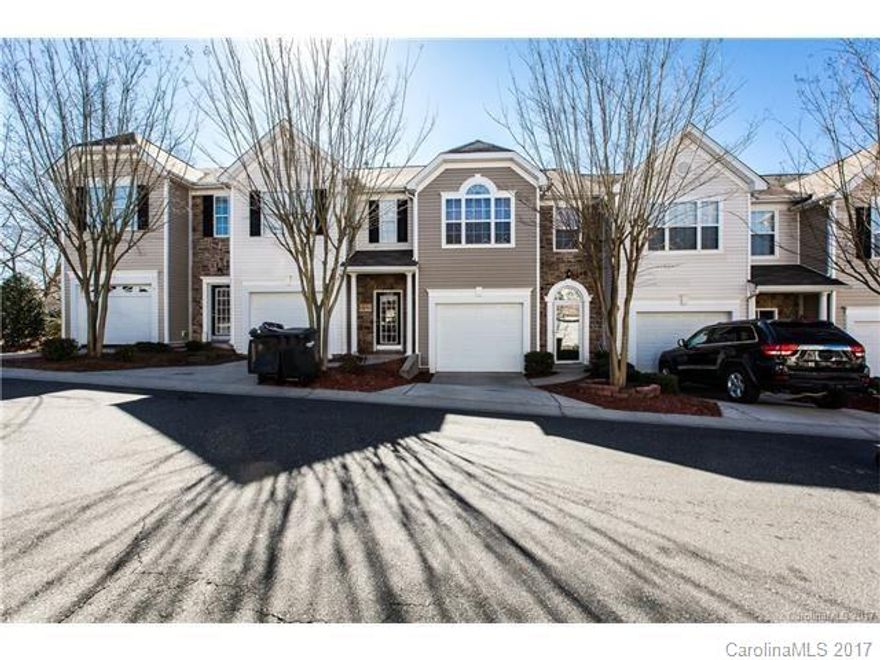 Reduced $100/month...won't last long at this price!  The Fort Mill schools and location you are looking for!  This unit has been completely painted and includes a brand new washer and dryer with rental unit.  The attached one car garage, three large bedrooms and private backyard setting, makes this the perfect rental!
Unit includes Community pool, picnic area, basketball courts & playground. Close to shopping, restaurants and just minutes from I-77.