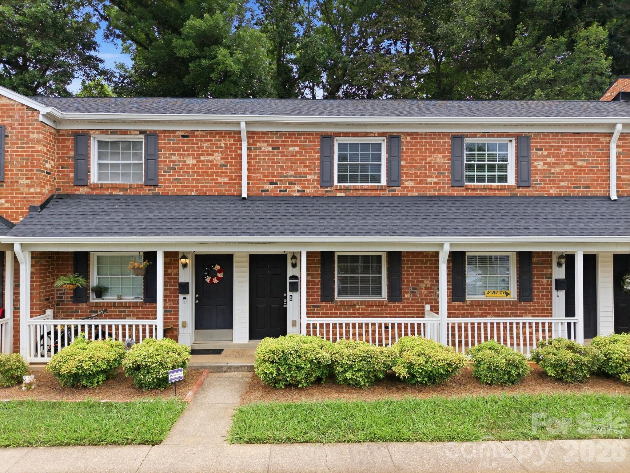 1215 Green Oaks Lane I