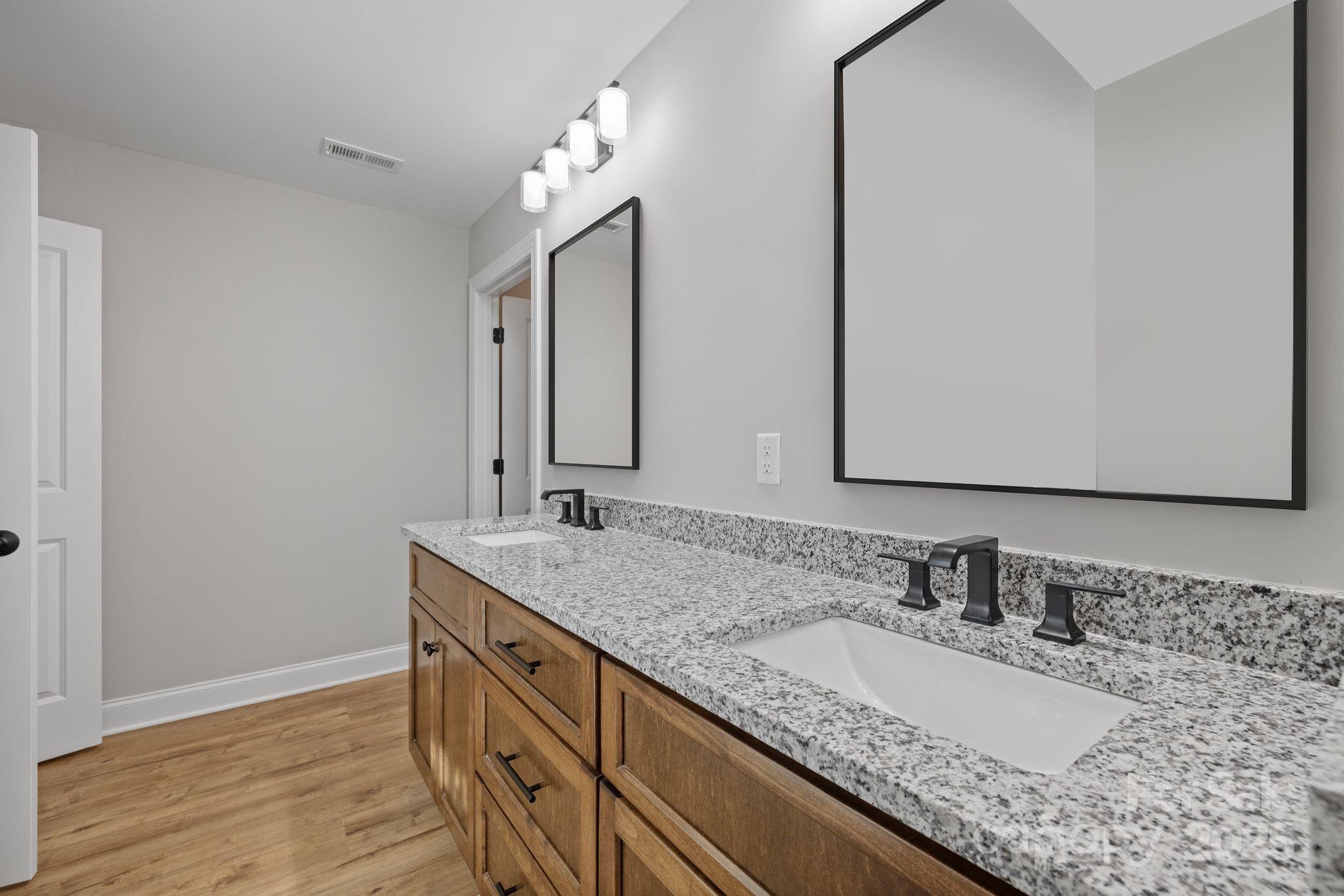 Lincoln Forest - Residential