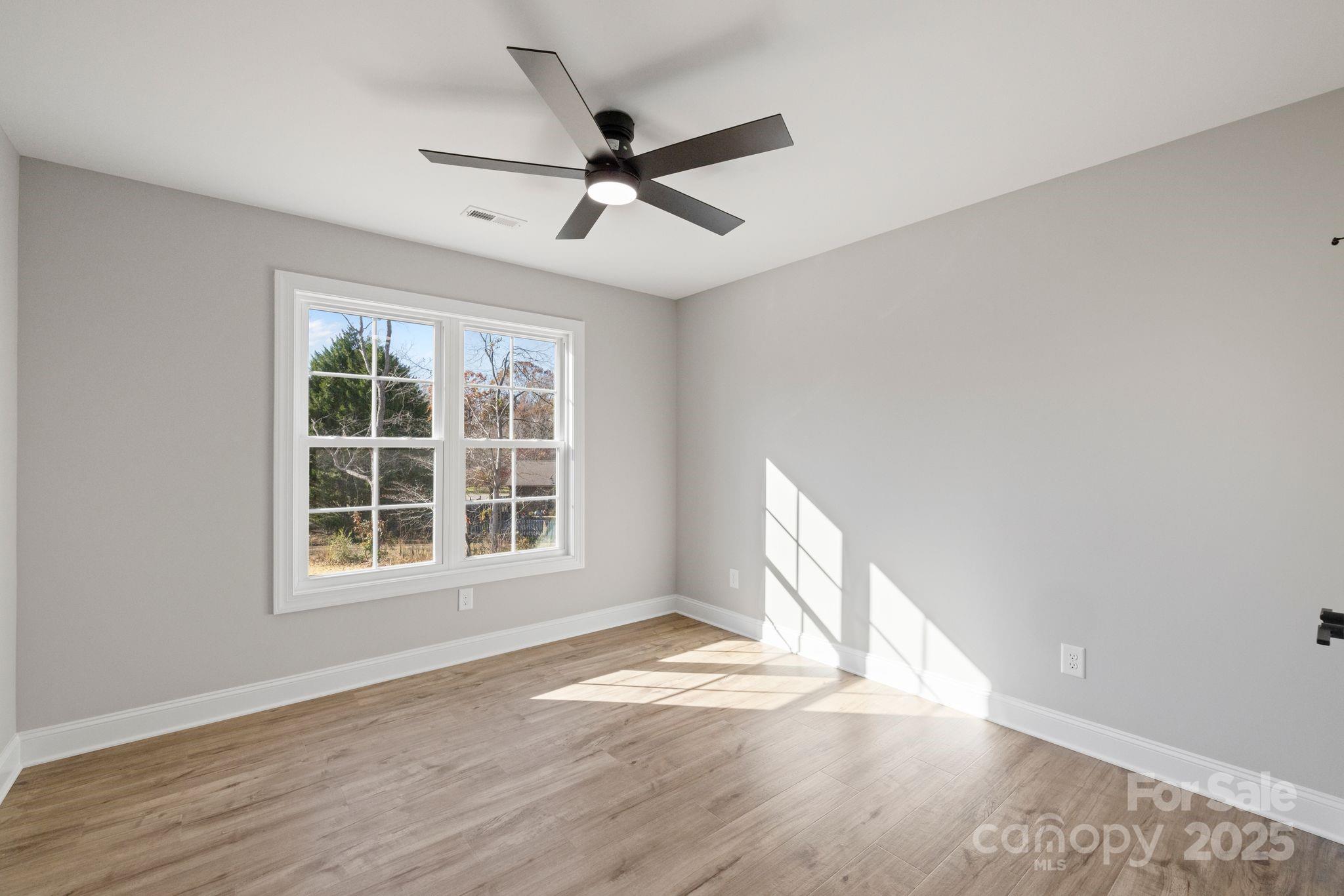 Lincoln Forest - Residential