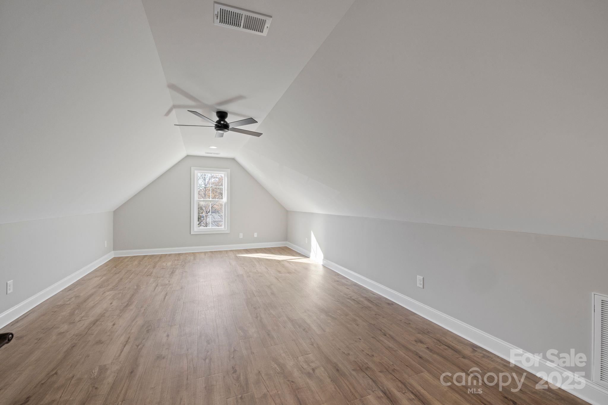 Lincoln Forest - Residential