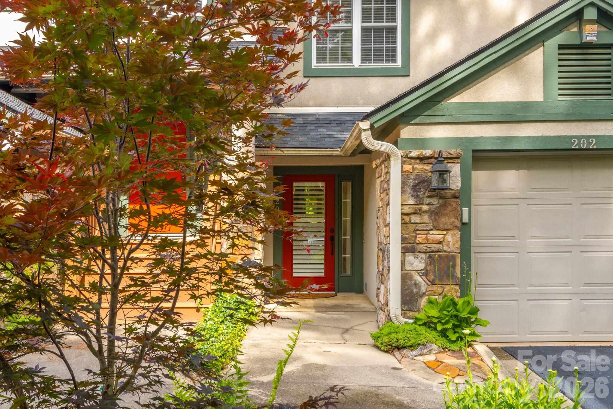 99 Ridgetop Circle 202