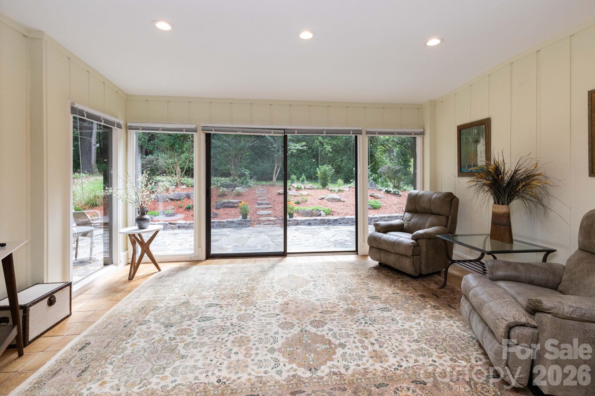 301 Crowfields Lane