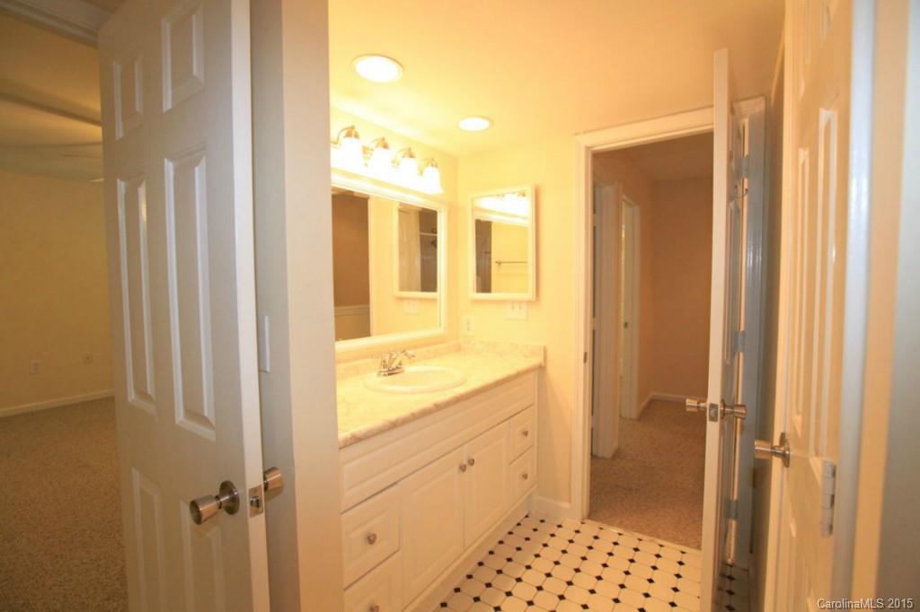 Springfield Square - Residential Lease