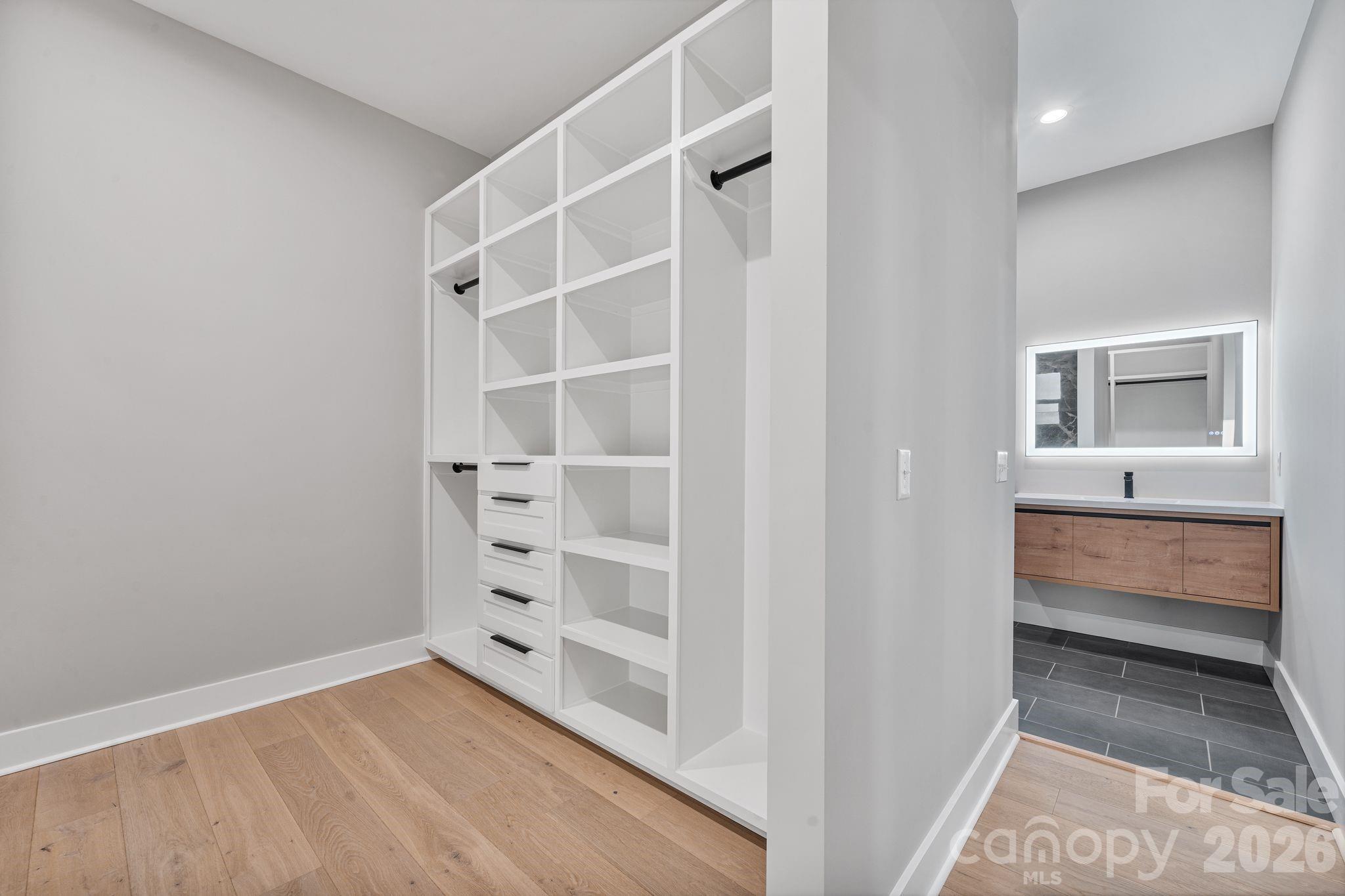 Woodland Hills - Residential