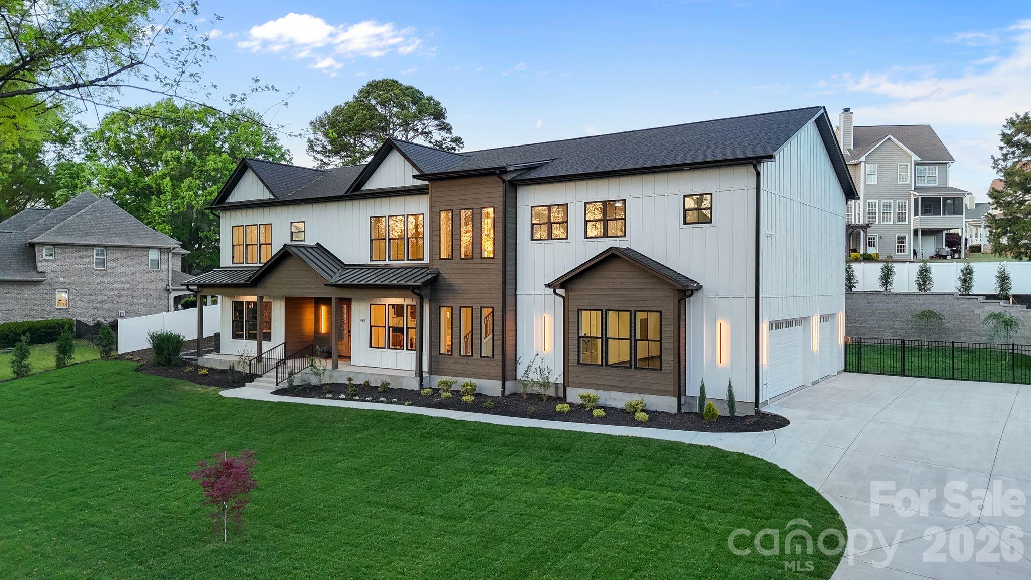 Woodland Hills - Residential