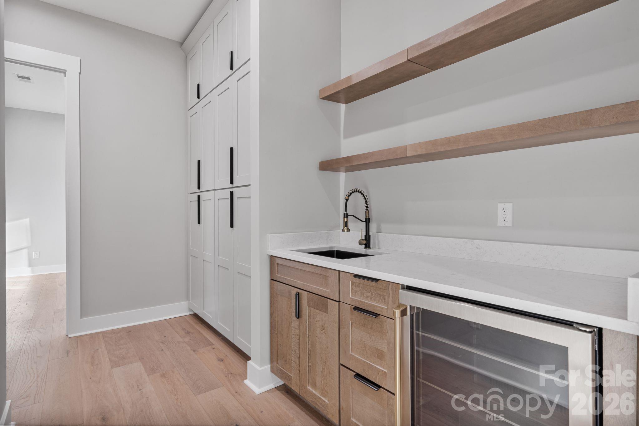 Woodland Hills - Residential