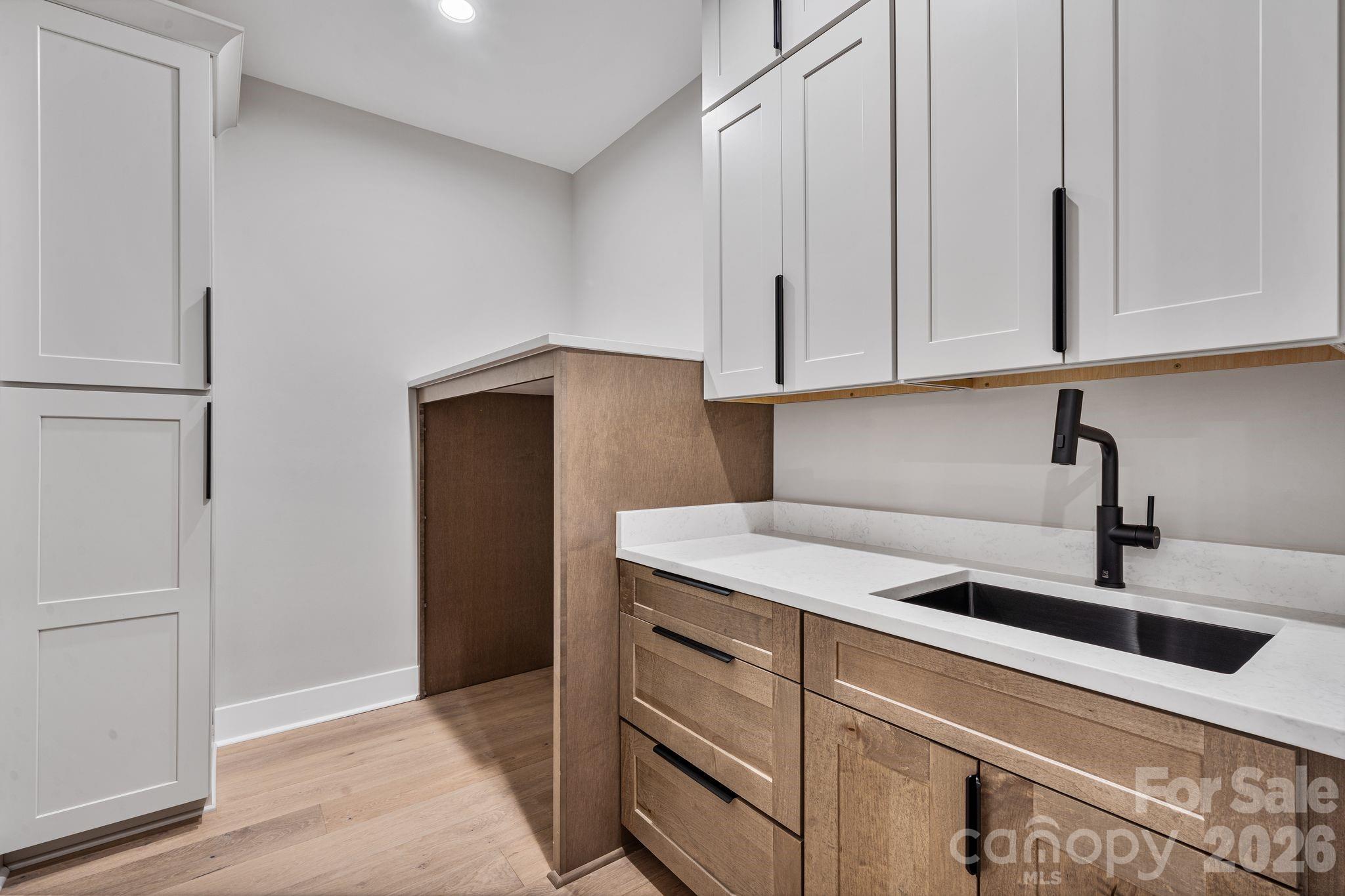 Woodland Hills - Residential