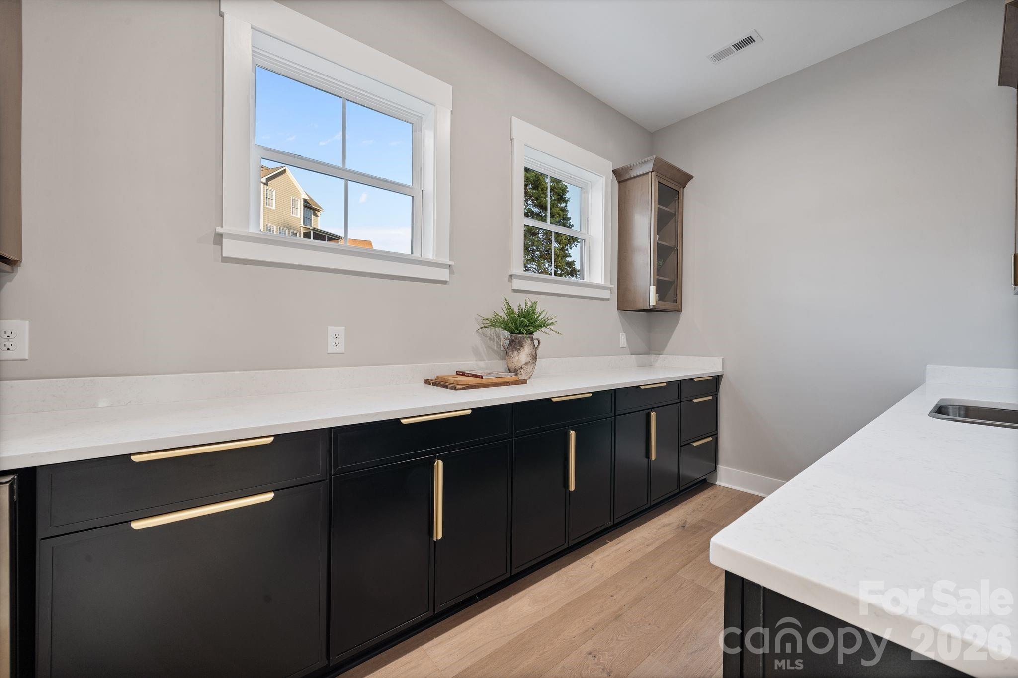 Woodland Hills - Residential