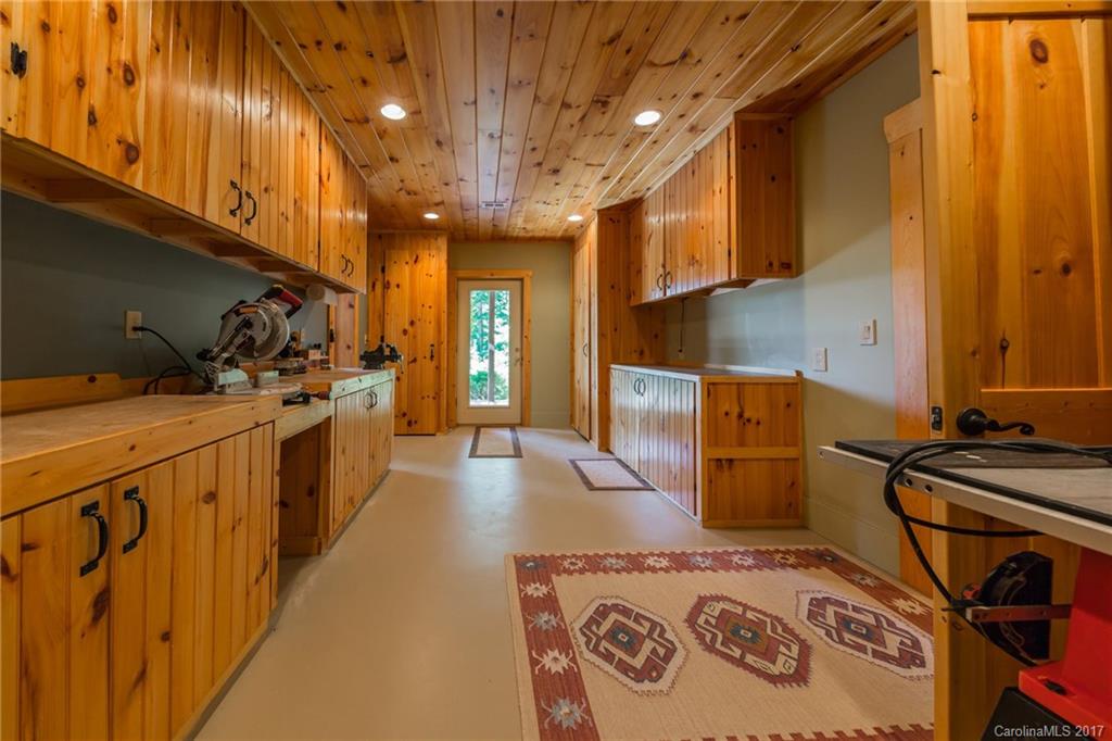 Rumbling Bald on Lake Lure - Residential
