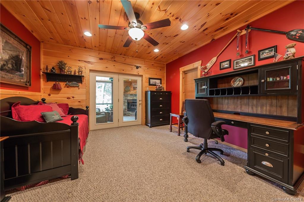 Rumbling Bald on Lake Lure - Residential