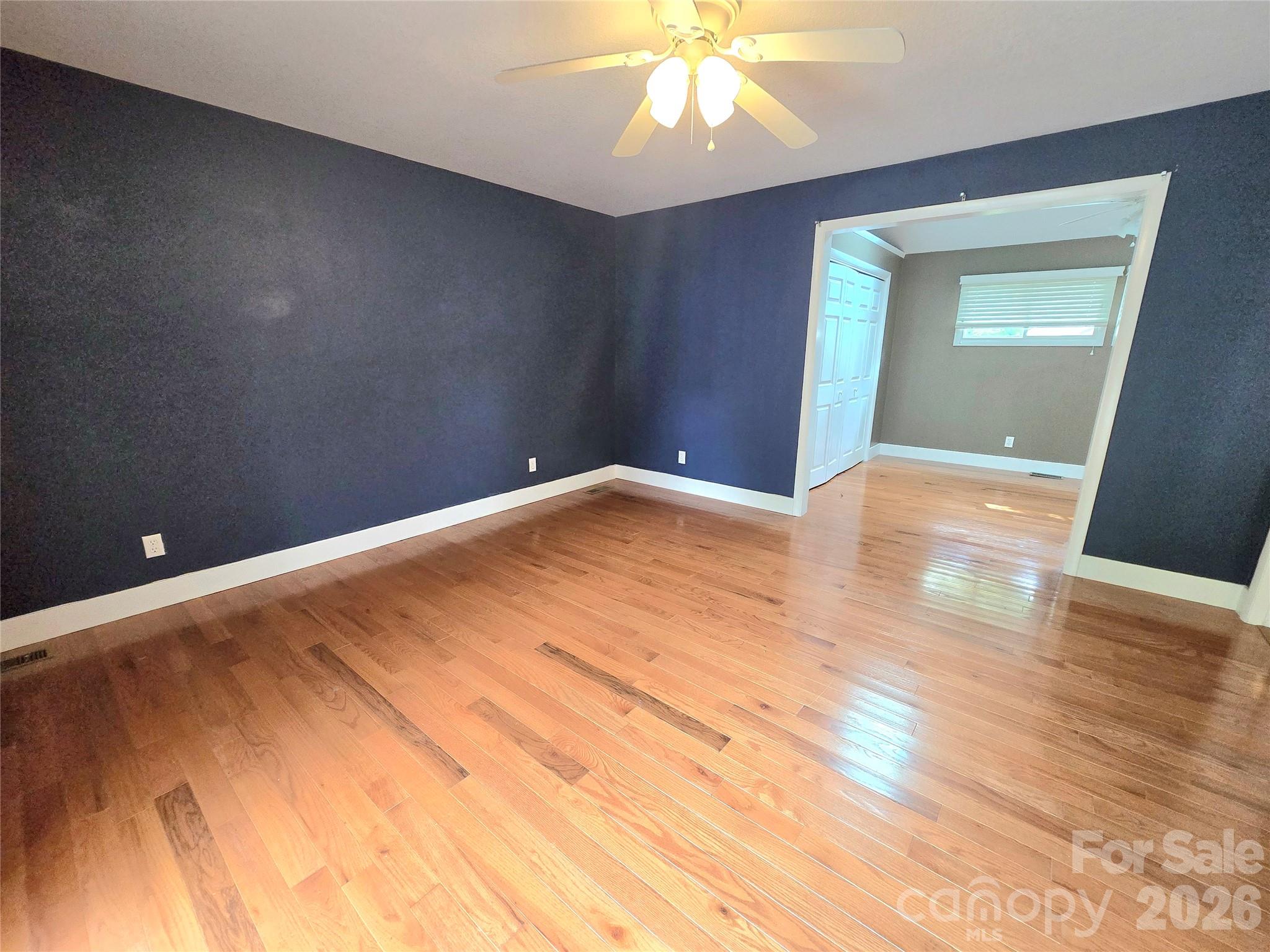 Royal Pines - Residential