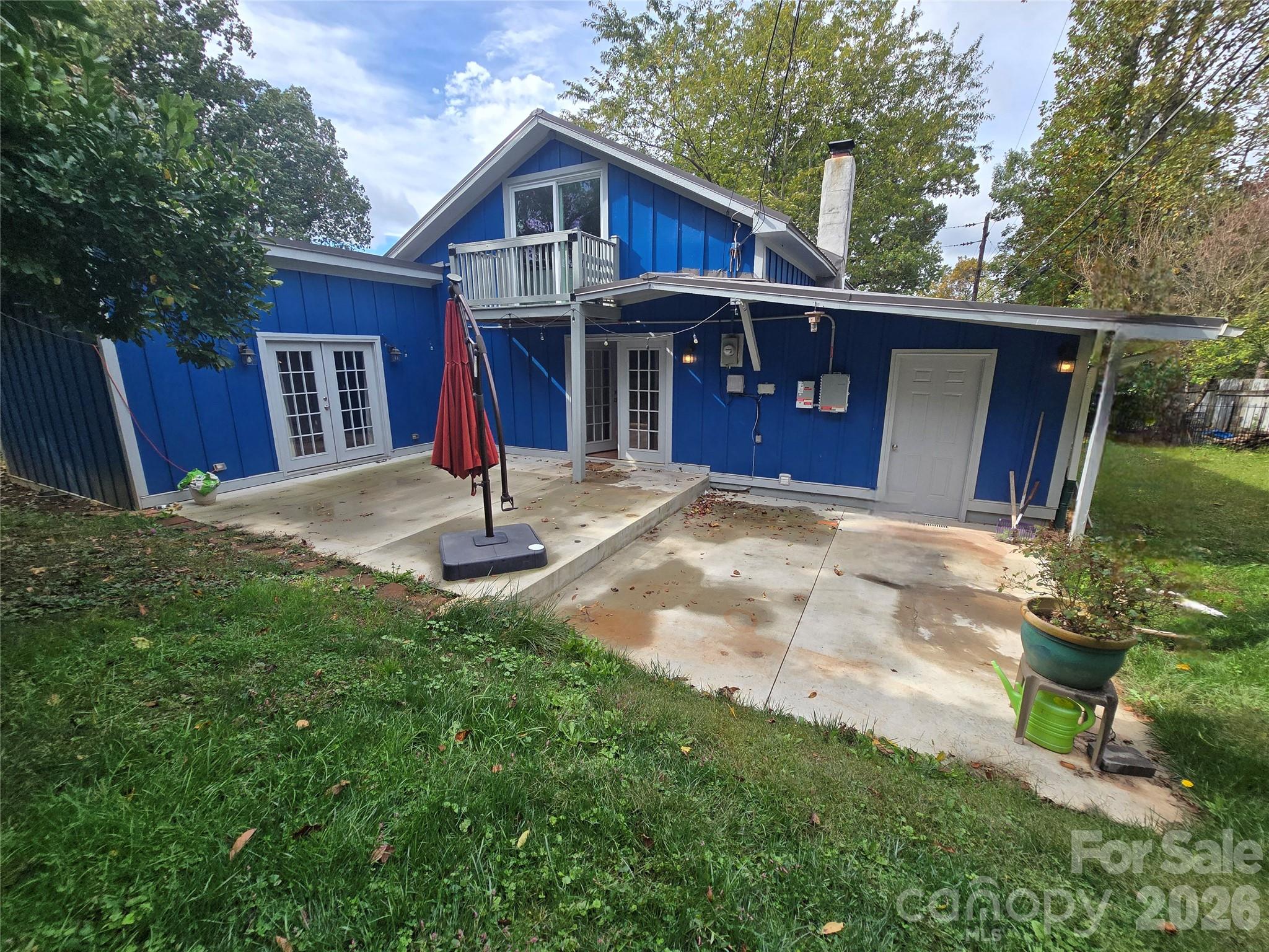 Royal Pines - Residential