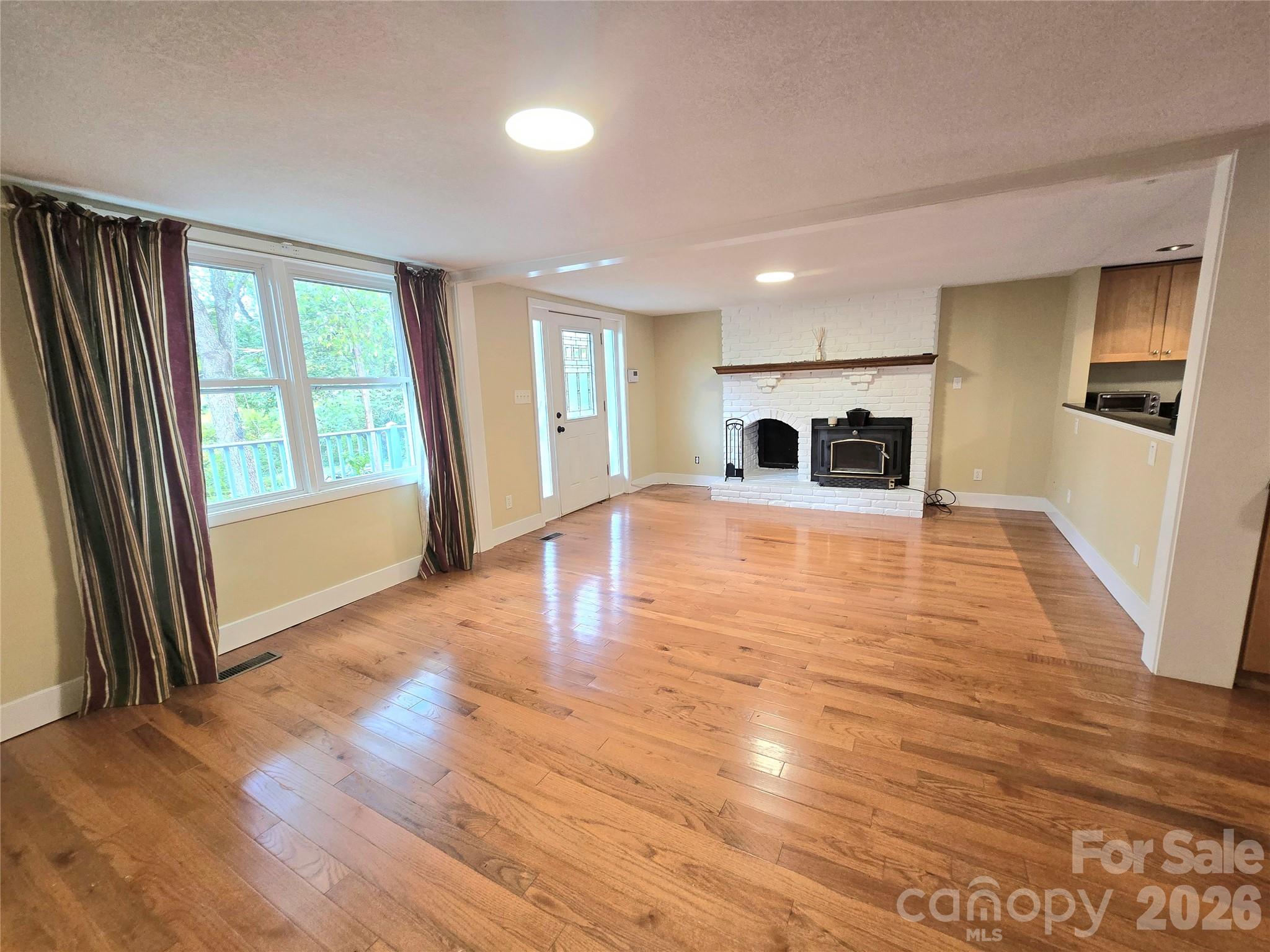 Royal Pines - Residential