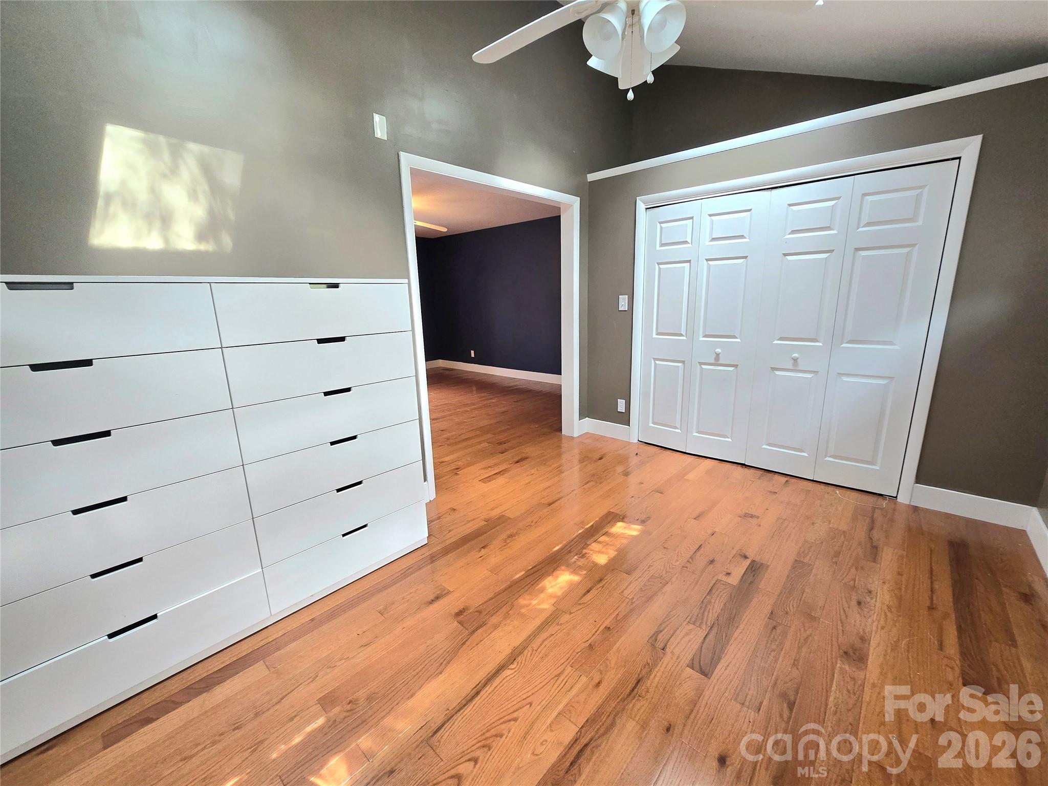 Royal Pines - Residential