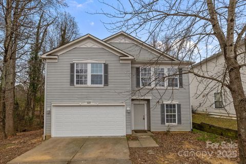 8618 Herons Pond Court Charlotte NC 28215