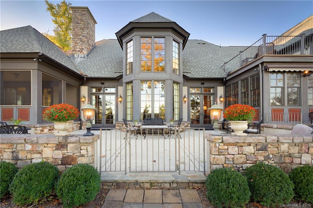 Reynolds Mountain - Residential