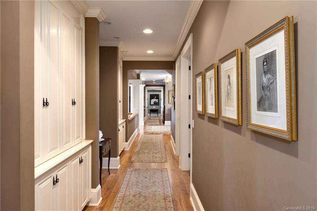 Reynolds Mountain - Residential